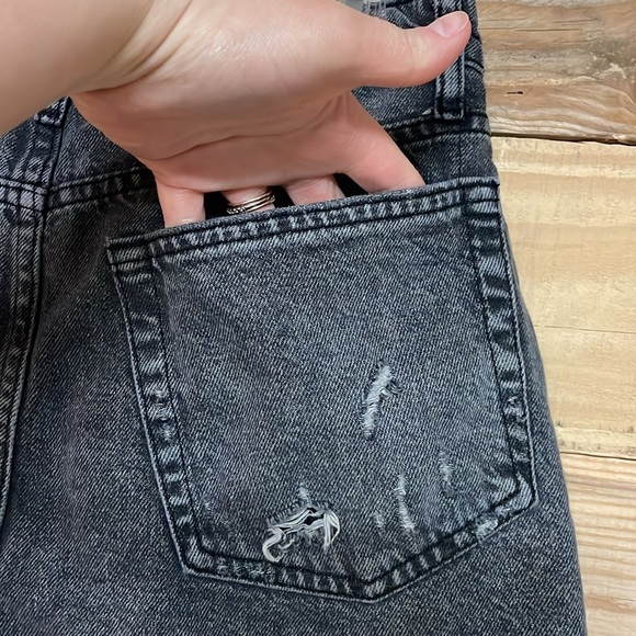 BDG size 30  Summer Cutoff High-rise Distress Fade Black Denim 2.5” Inseam Short - Picture 12 of 16